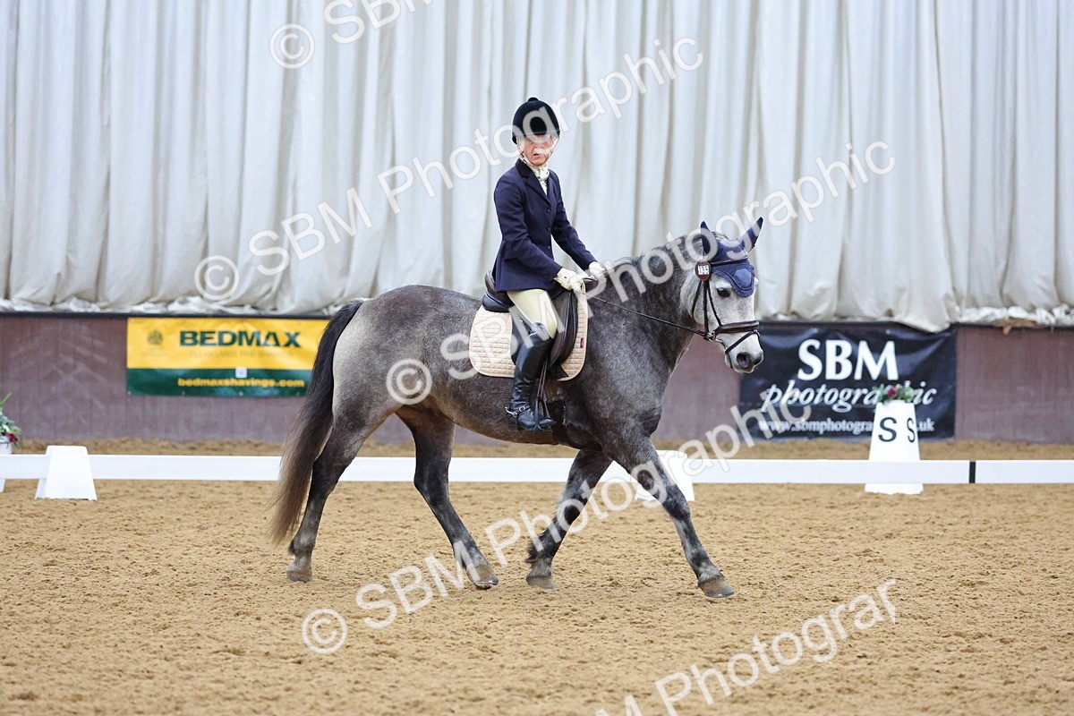 SBM_001079 - Novice