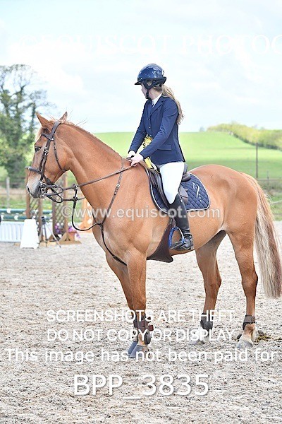 BPP_3835 - CLASS 3 FRI Senior British Novice/ 90cm Open