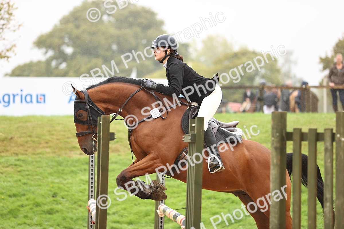 SBM_73317 - J19 - Junior Horse & Pony 90cm Supreme championship