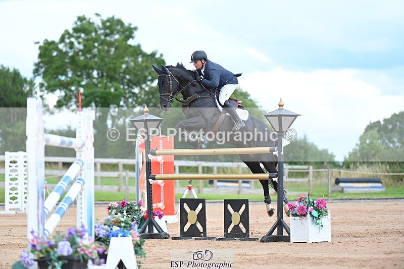 230721A-155044-07455 - Cls 10, 2 Star Big 1.45m Start to break