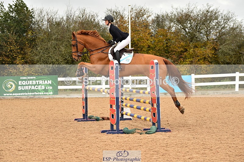 231122A-130652-00413 - Cls 4 Newcomers & 1.10m Open