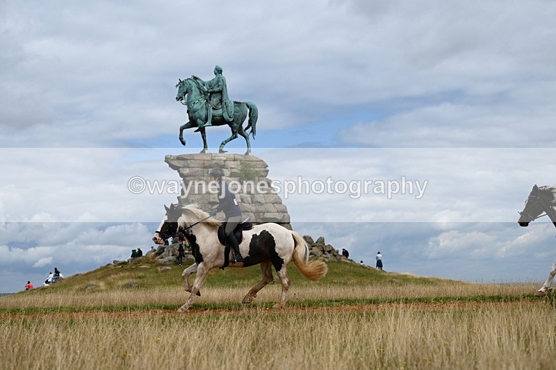 DSC_6917 - Time at Statue 12:45 to 13:15