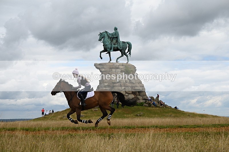 DSC_7211 - Time at Statue 12:45 to 13:15