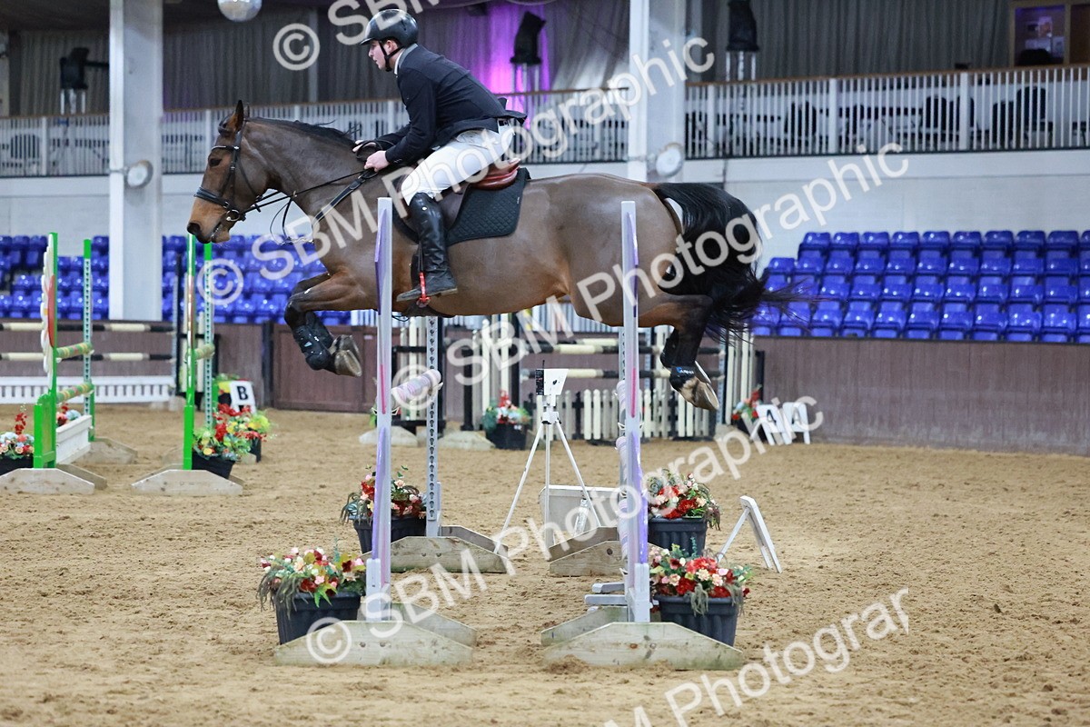 SBM_008002 - Class 25 - Senior Newcomers 1.10m