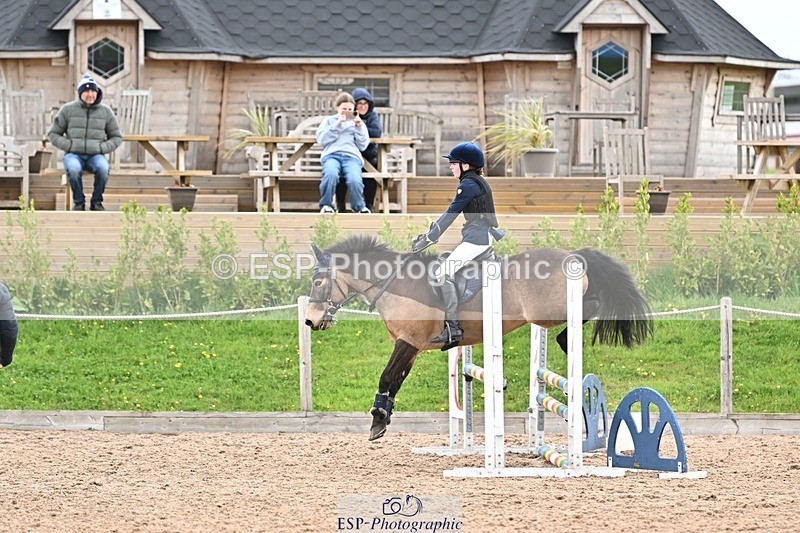 250414-103618-00158 - 80cm Round 1