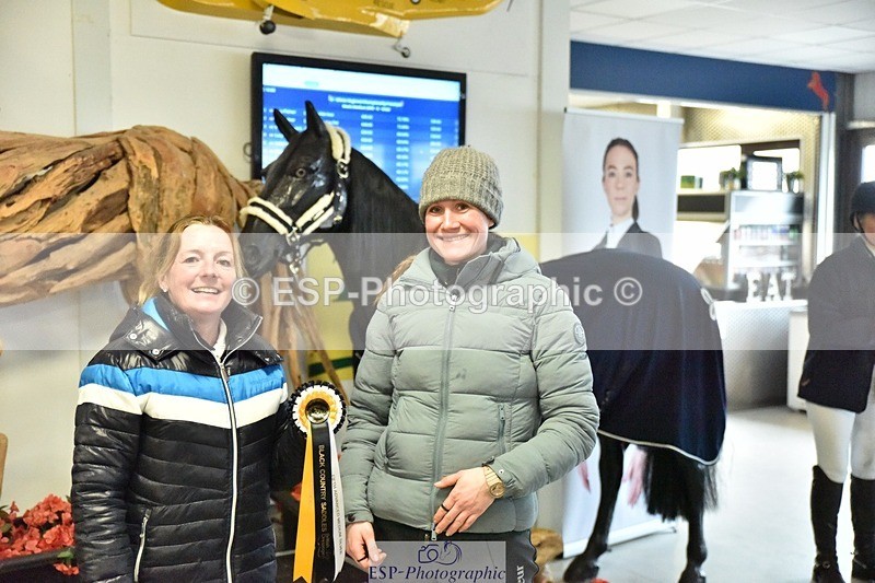 250214-153254-02540 - Advanced Medium Silver Presentations