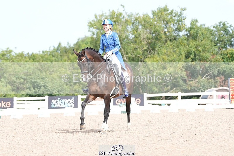 250815-111549-00796 - 012-Natasha.Collings-CostelloDovevale.Tender.Dove