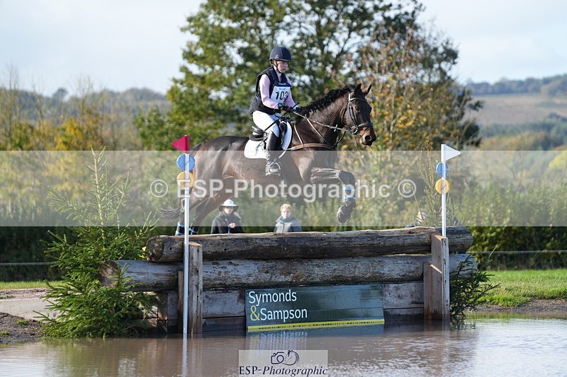 251024A-115321-08520 - B-103-Florence.Scard-Morgan