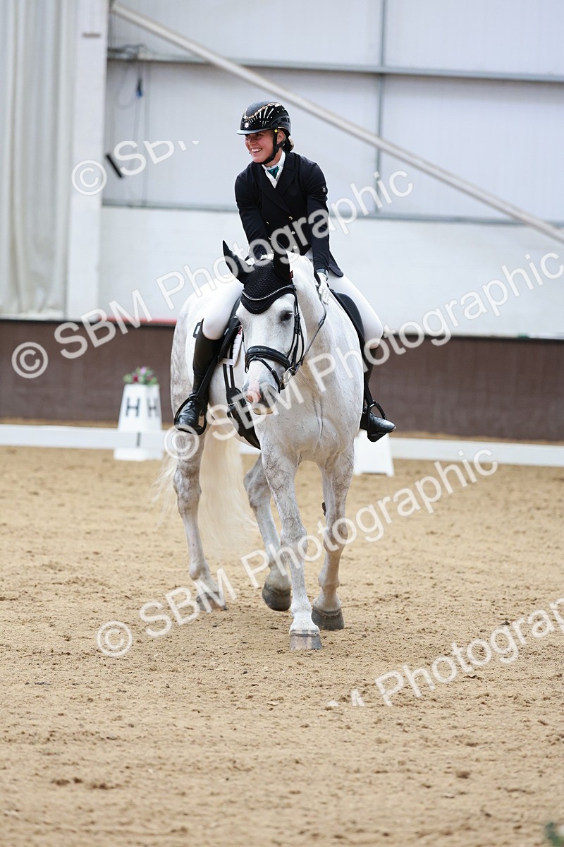 SBM_008325 - Class 6b - Novice 6 - 9.28-10.41