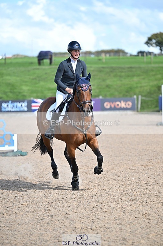 250924-133422-00450 - Cls 4 Newcomers and 1.10m Open