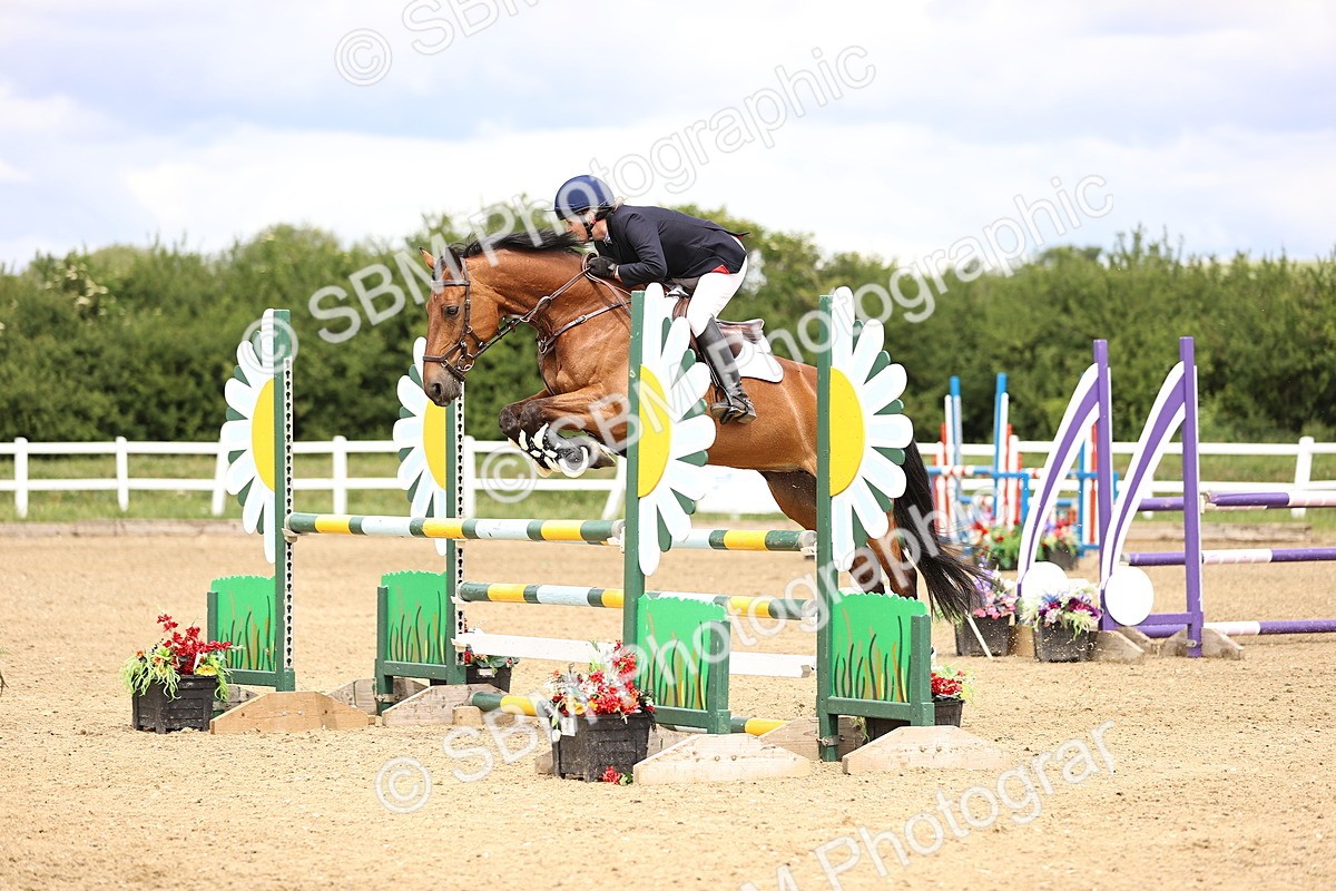 SBM_007285 - Class 18 - Senior 1.05m