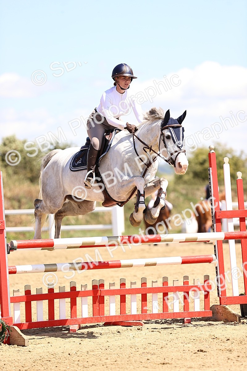 SBM_014568 - Class 15 - Senior Newcomers - 1.10m Open