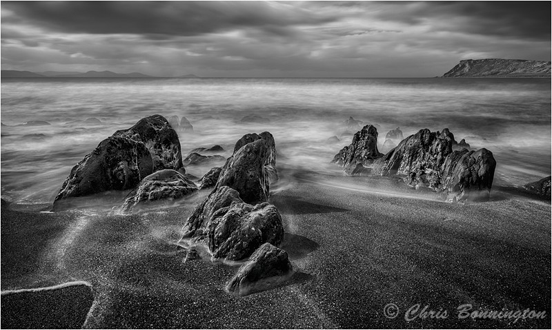 Heading out to sea - Landscapes - Mono