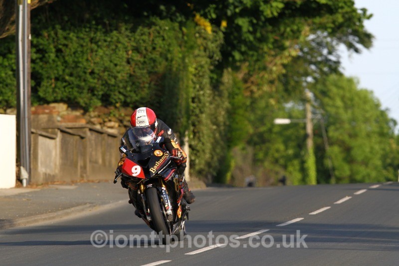 Michael Rutter BMW / Bathams Prize Winning Ales - Tuesday Practice Solos