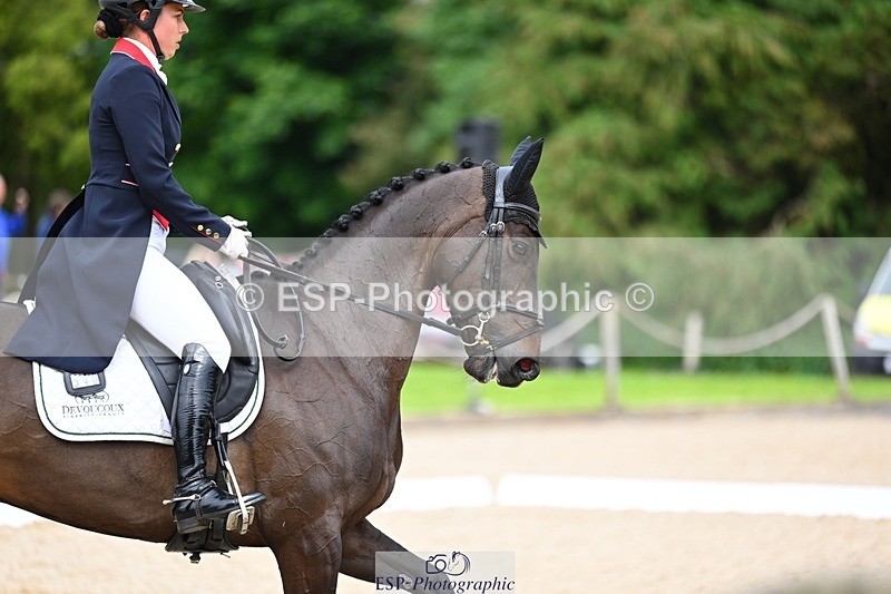 240524-160135-10679 - 540-OPPOSITION_HERALDIK_GIRL-Kirsty_Chabert