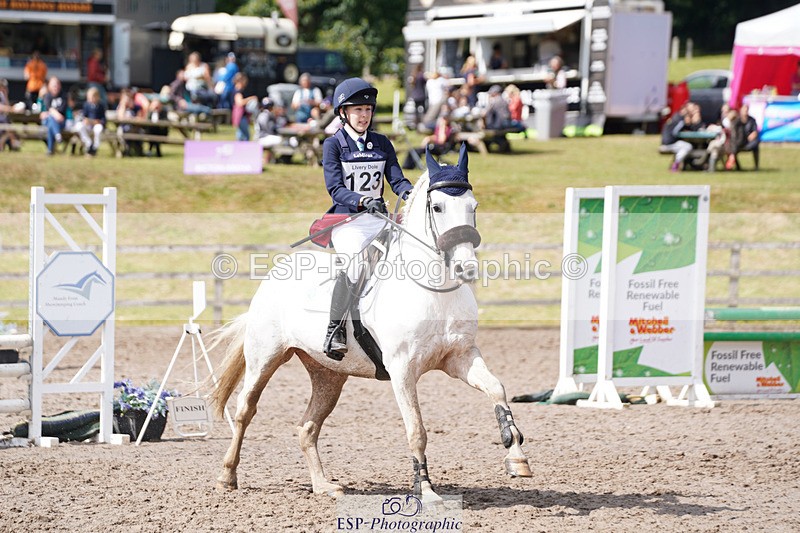 240824X-120244-23795 - 80cm Round 1 12.00 to 13.00