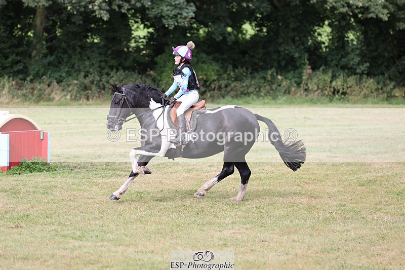 240825X-102515-31583 - 70cm XC 10.00 to 11.00