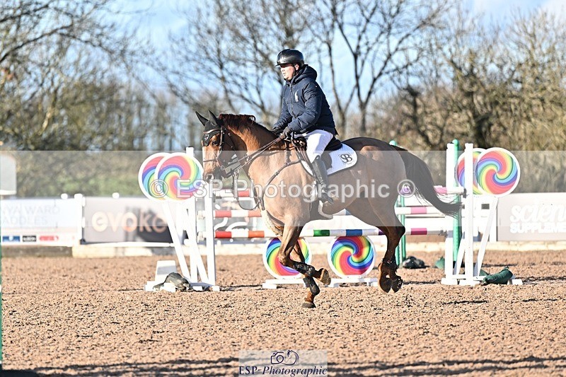 251203-135658-00755 - Cls 5 Foxhunter and 1.20m Open