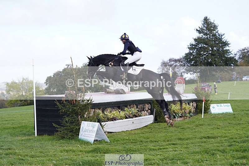 241025-151108-09065 - 215-Chloe.Livesey-SPORTSFIELD.LORD.LIVESEY