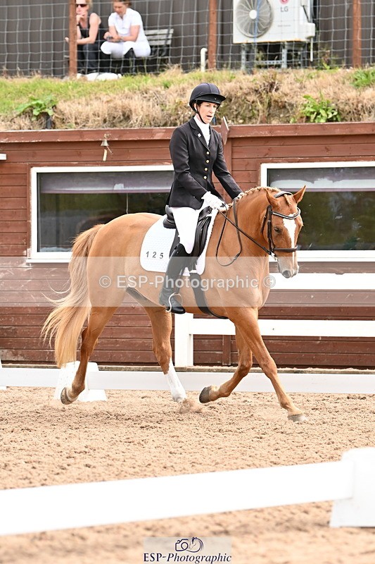 240817A-112428-07379 - 125-Tamsin.OConnor-Riversides.Caballero