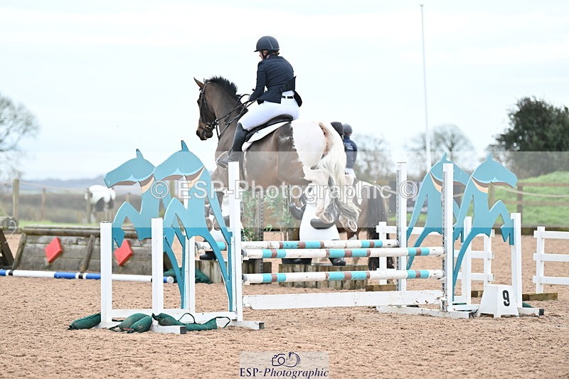 231203A-105718-00689 - Cls 16+17 Club and Schools 80cm