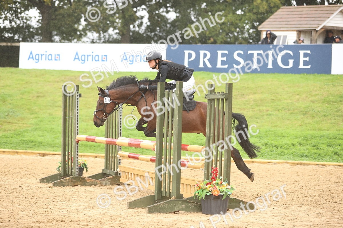 SBM_73507 - J19 - Junior Horse & Pony 90cm Supreme championship