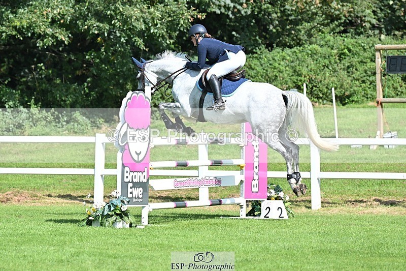 230909-112930-05199 - Cls 11 Snr Foxhunter & 1.20m Open