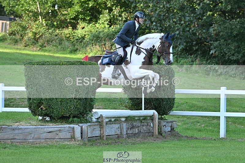 230909-175345-07837 - Cls 14 Snr 1m Derby