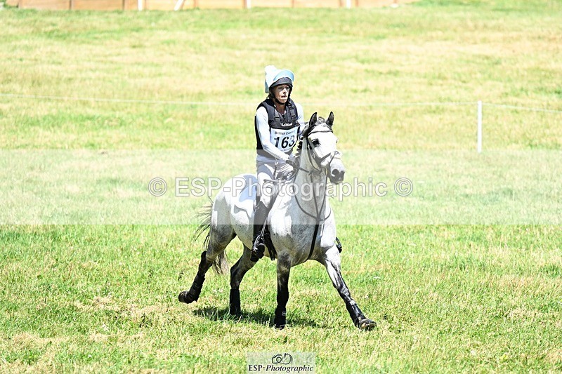240629X-140410-3985 - 163-Henrietta_Hough-CORRIES_ROBS_STAN