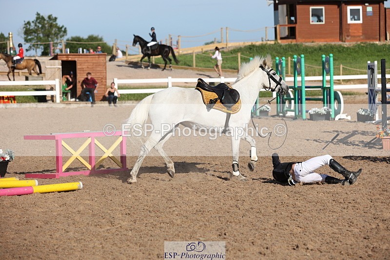 240629A-181915-09265 - Cls 14 Springboard 128cm + 138cm