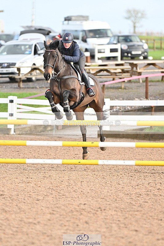 231209A-113006-01646 - Cls 11 Snr 1.05m Open