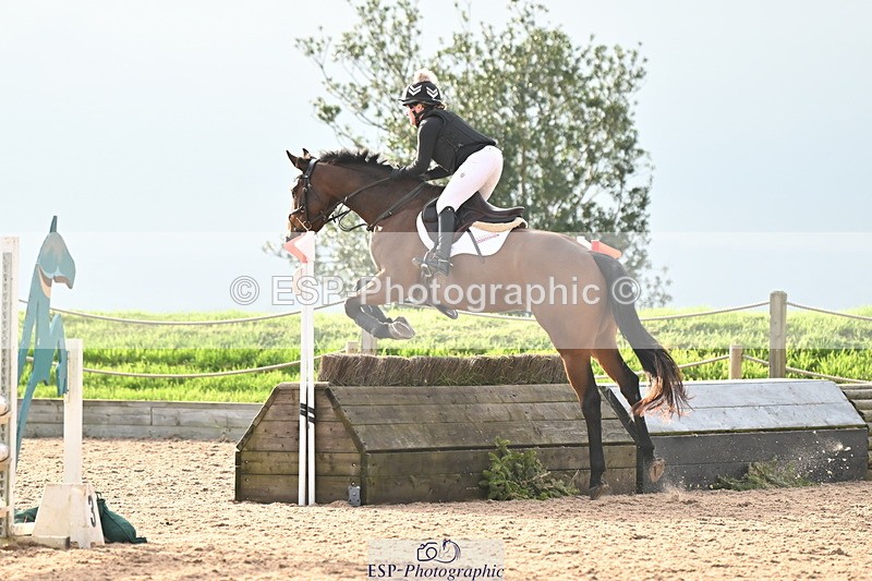 241110A-141159-01230 - 90cm 14.00 to End