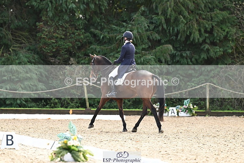 251023A-145553-05630 - B-158-Hannah.Hobhouse