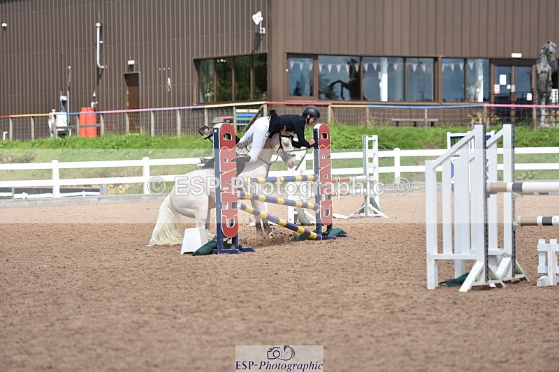 230806A-142542-02501 - Cls 22 Pony Foxhunter & 1.10m Open