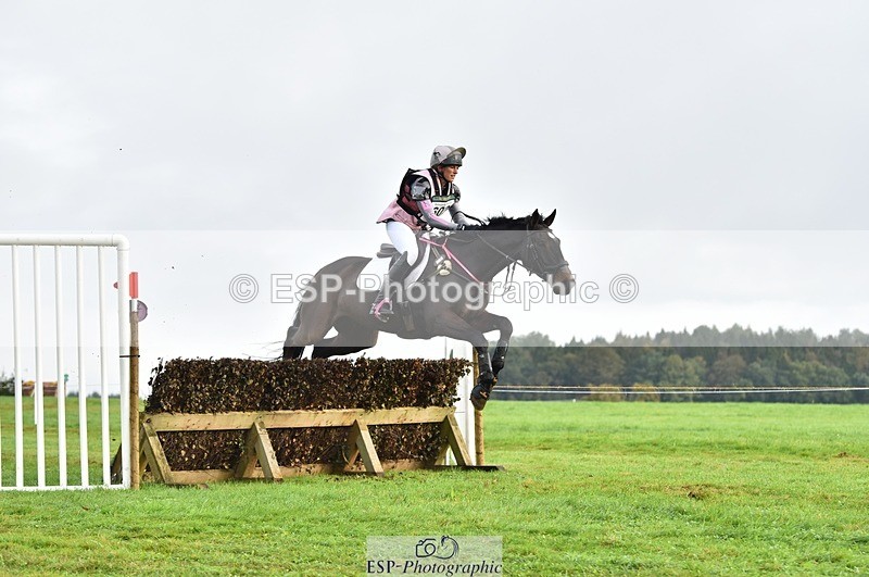 231021-091740-13509 - 603-KILBUNNY.BLUE.BIRD-Claire.Deuten-SC+XC