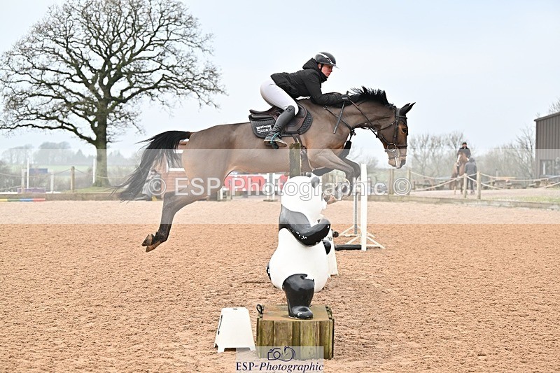 250122-141847-00608 - Cls 6 Foxhunter and 1.20m