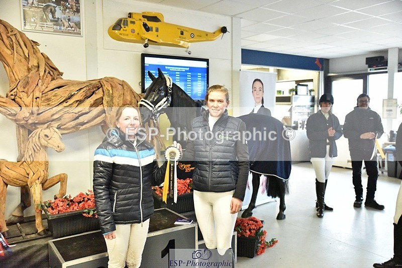 250214-153314-02550 - Advanced Medium Silver Presentations