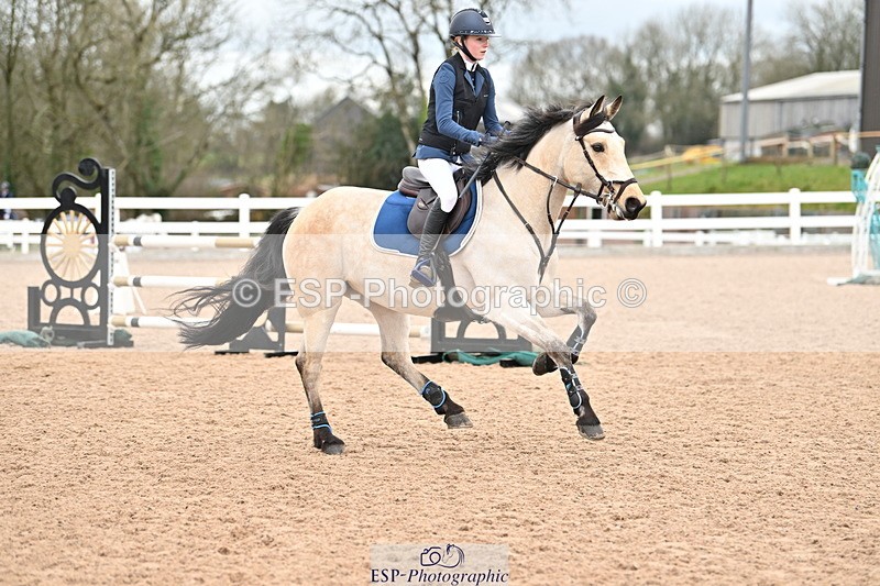 240309A-131159-01127 - Cls 8 Pony Newcomers and 1m Open