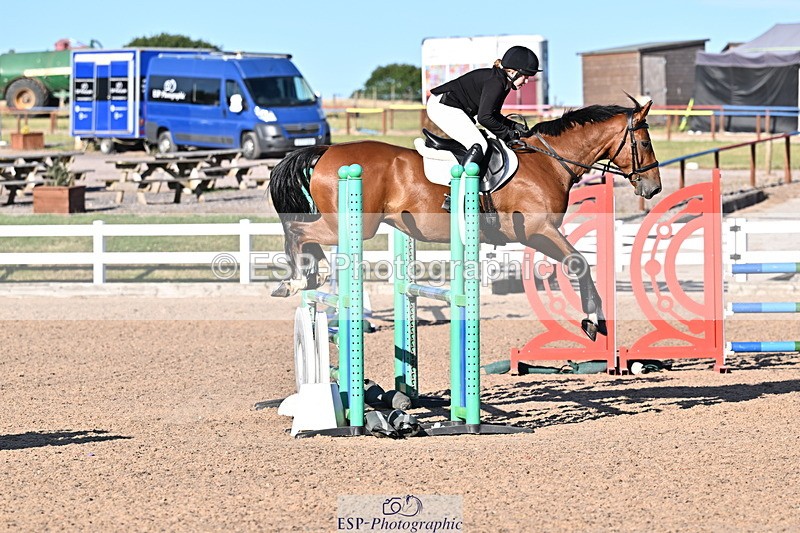 250708A-190349-00723 - 100cm Classes