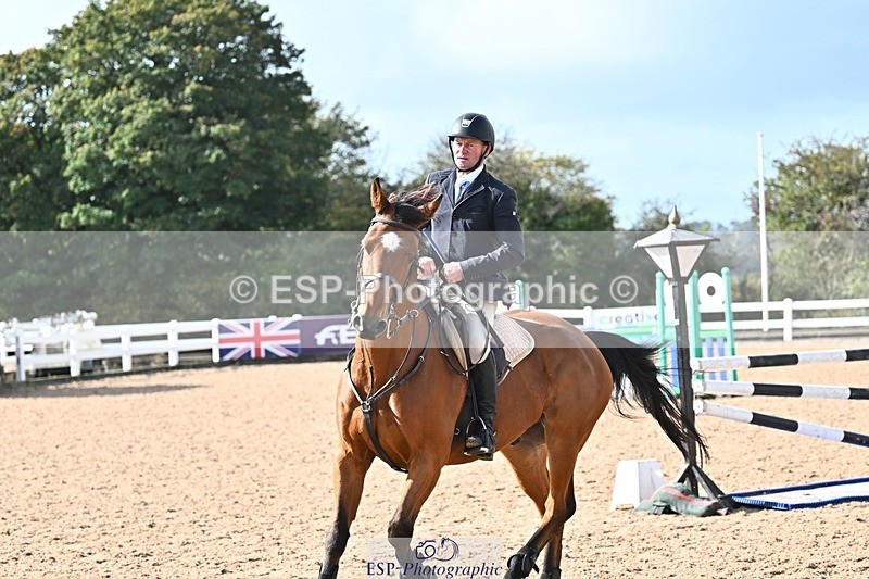 261014-130144-00544 - Cls  05 Snr Newcomers & 1.10m Open