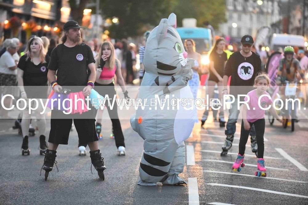 SH4_4041 - Carnival Procession.
