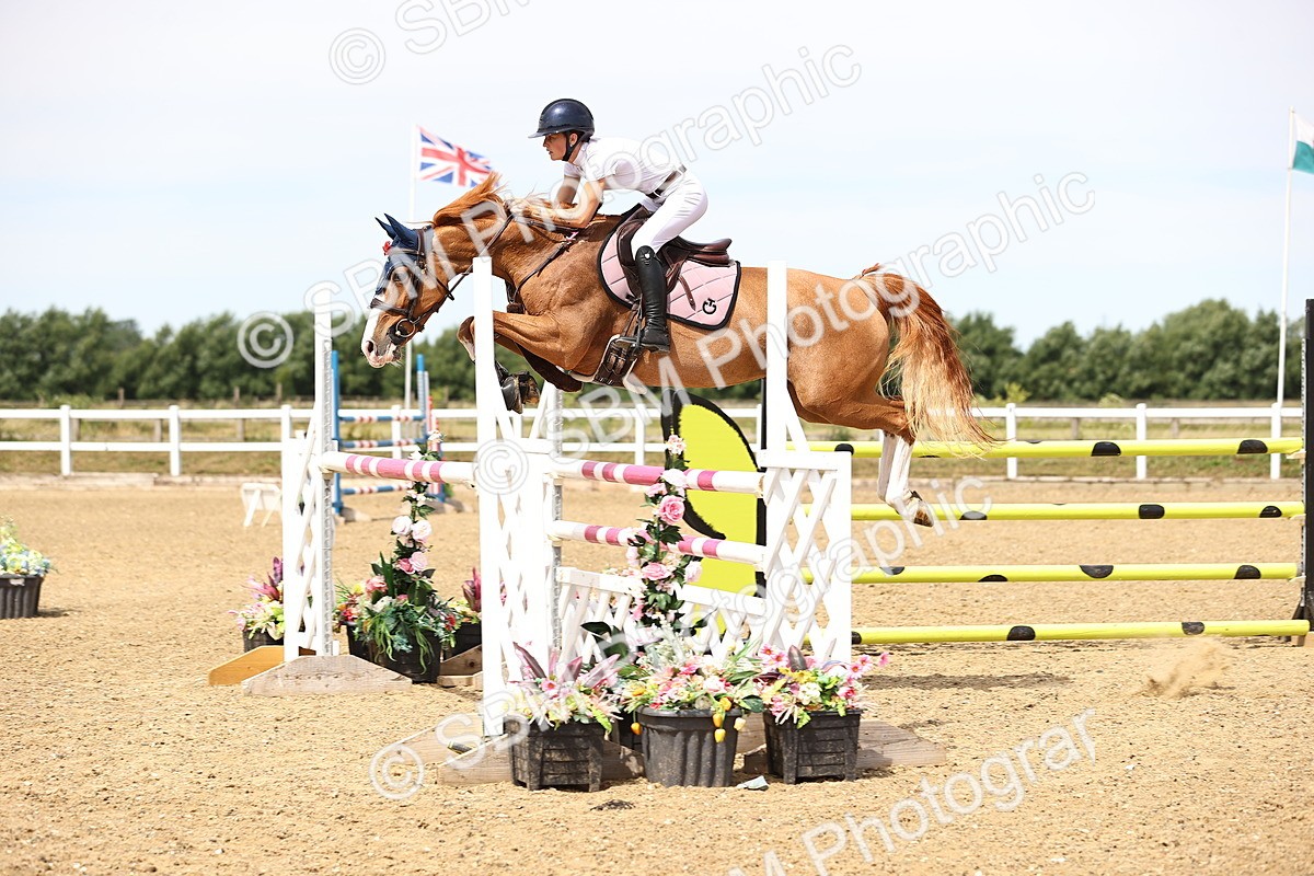 SBM_000555 - Class 15 - Redpost Equestian Senior Foxhunter - 1.20m