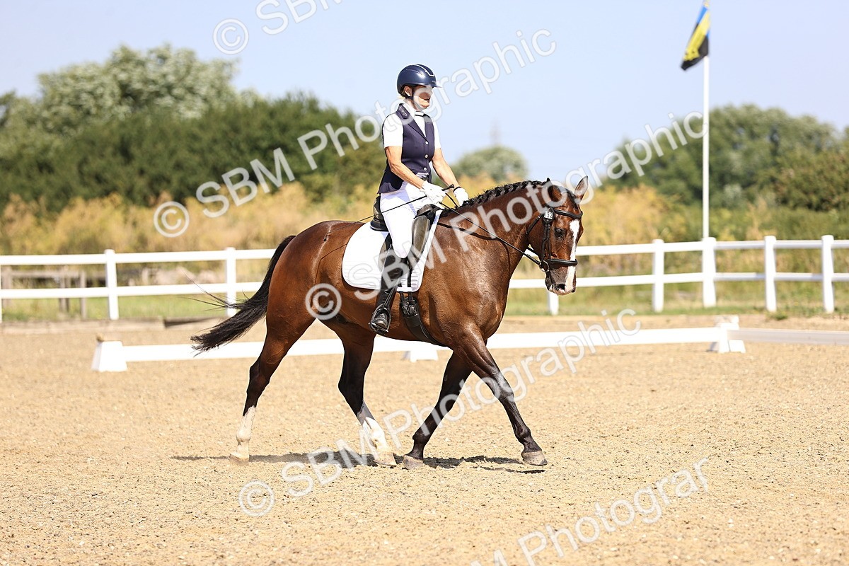 SBM_009381 - Novice 5 - 9.50-10.53