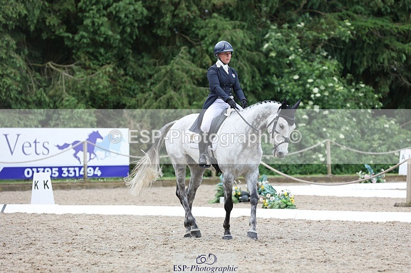 240523-121749-03764 - 226-CLONSHIRE_ON_TREND-Heidi_Coy