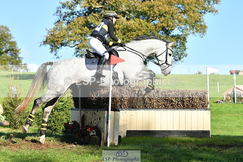 251025A-145902-21355 - G-554-Kerri.Mcnicol