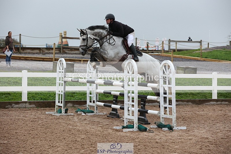 231112A-133645-04552 - Cls 20 Newcomers & 1.10m Open