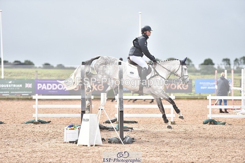 250830-104118-00298 - C-104-Florence.Bragg