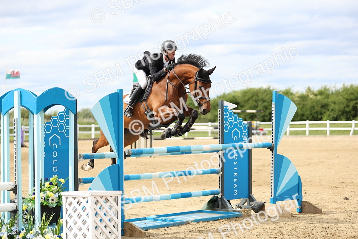 SBM_001407 - Class 5 - Senior Foxhunter - 1.20m