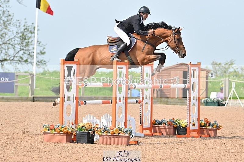 240512A-103827-17323 - Cls 48 National 1.30m Open