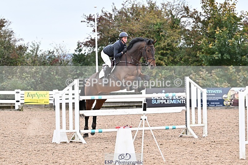 251015-150947-00843 - Cls 6 Foxhunter and 1.20m Open